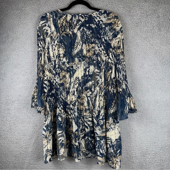 Maggie Barnes Top Womens 2X Blue Watercolor Catherine's Pleated Studded Tunic - Picture 6 of 10